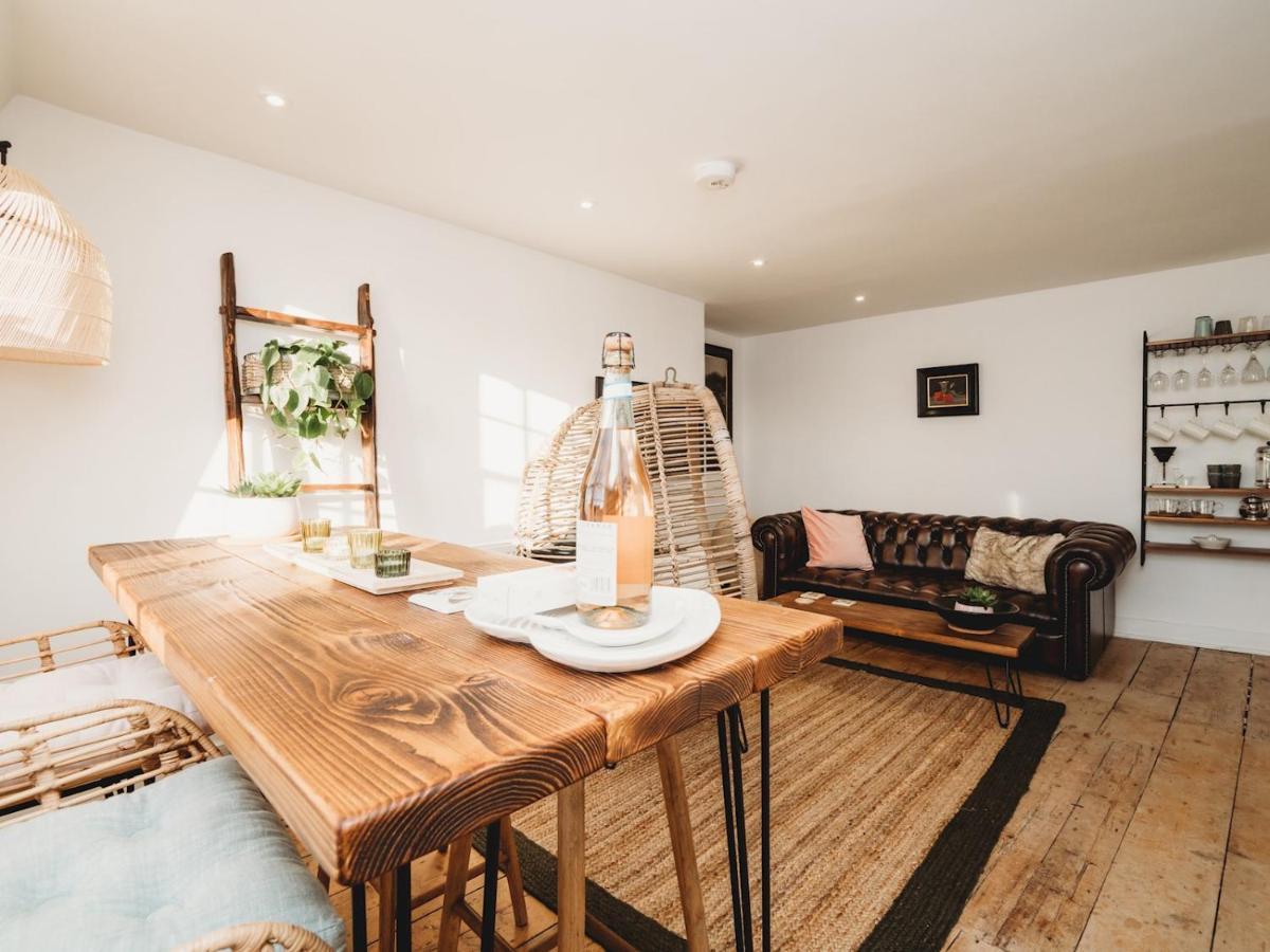 Appartamento Pass The Keys Stylish 2 Bed Eco Flat In The Heart Of Bath Esterno foto
