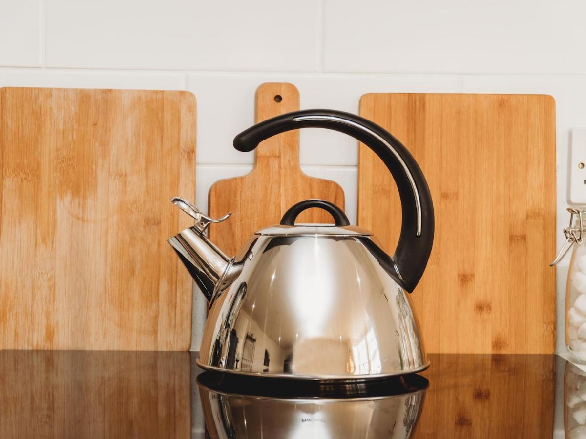 Appartamento Pass The Keys Stylish 2 Bed Eco Flat In The Heart Of Bath Esterno foto