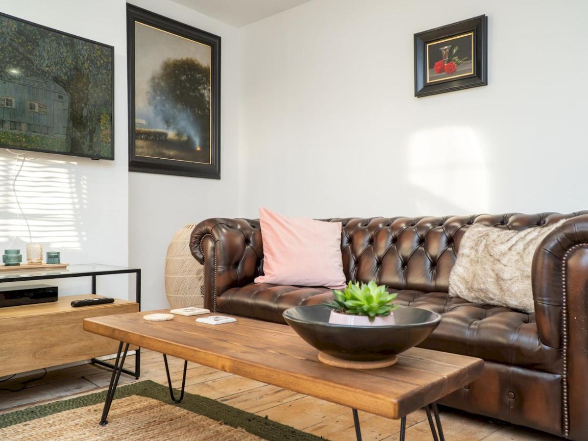 Appartamento Pass The Keys Stylish 2 Bed Eco Flat In The Heart Of Bath Esterno foto