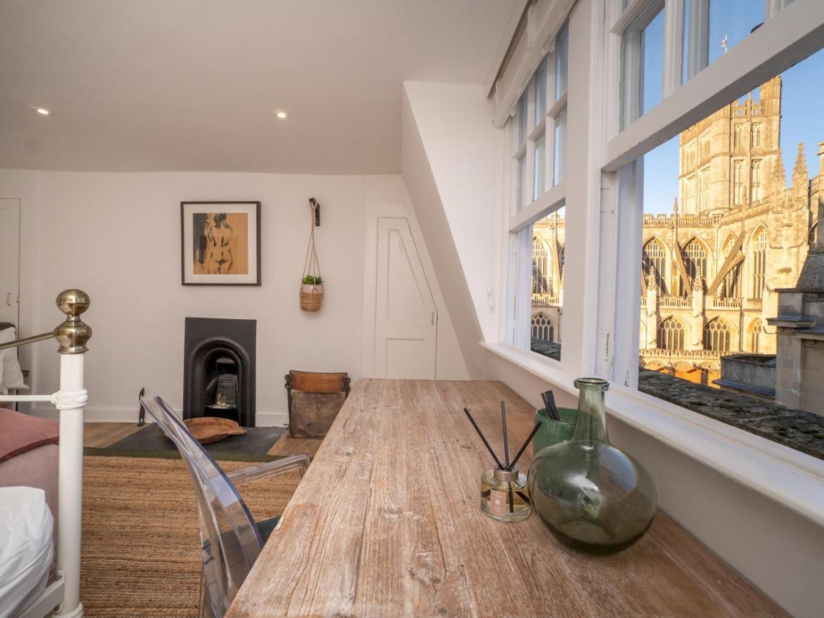 Appartamento Pass The Keys Stylish 2 Bed Eco Flat In The Heart Of Bath Esterno foto