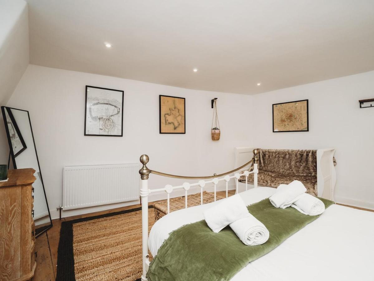 Appartamento Pass The Keys Stylish 2 Bed Eco Flat In The Heart Of Bath Esterno foto