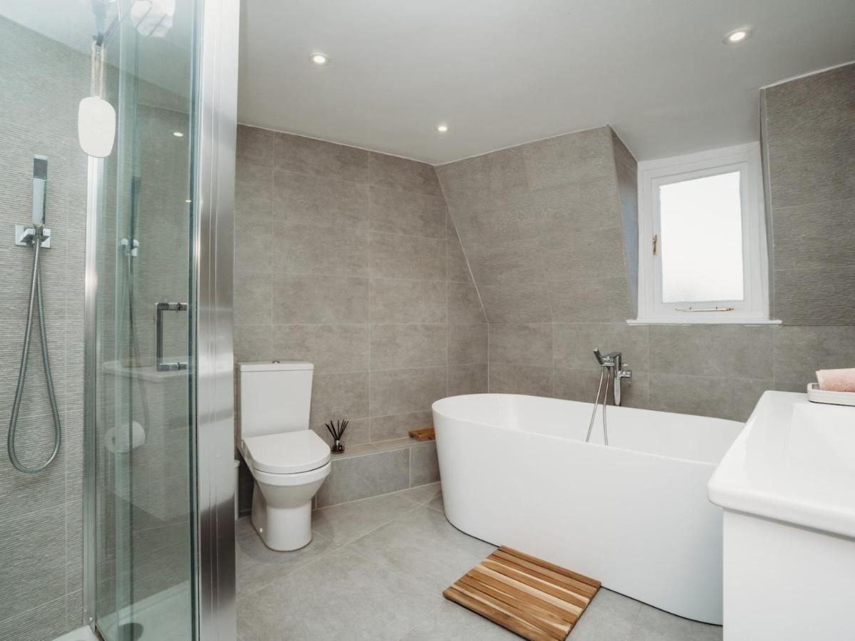 Appartamento Pass The Keys Stylish 2 Bed Eco Flat In The Heart Of Bath Esterno foto